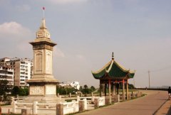 荆江分洪工程纪念碑