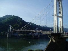 九峰索桥